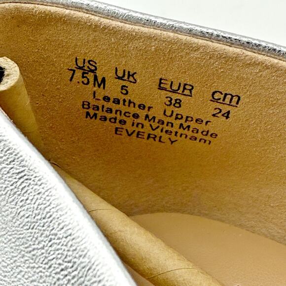 Naturalizer Womens Everly Pumps US 7.5 M EU 38 Silver Leather NIB - Picture 12 of 12